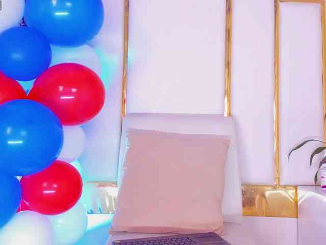 Rosalinda-77 webcam