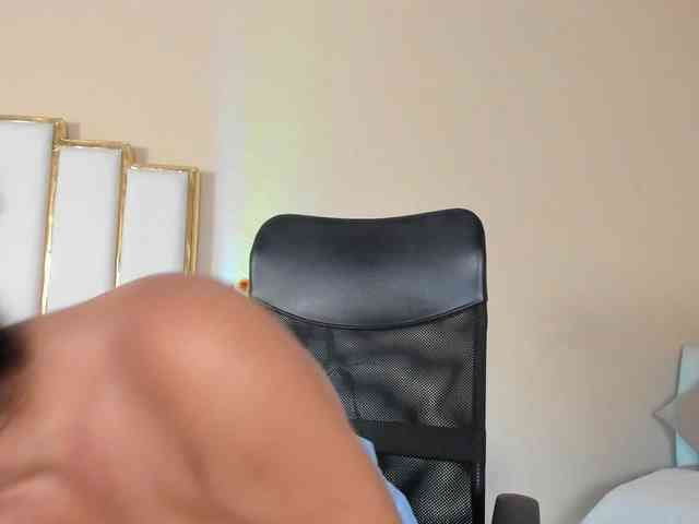 Rosalinda-77 webcam