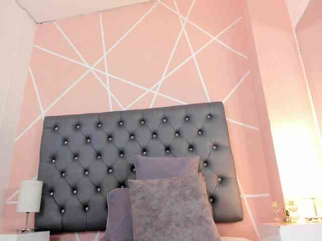 Rosalinda-77 webcam