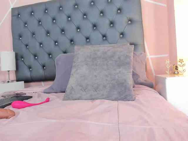Rosalinda-77 webcam