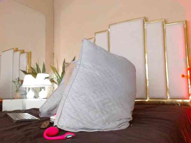 Rosalinda-77 Rosalinda-77