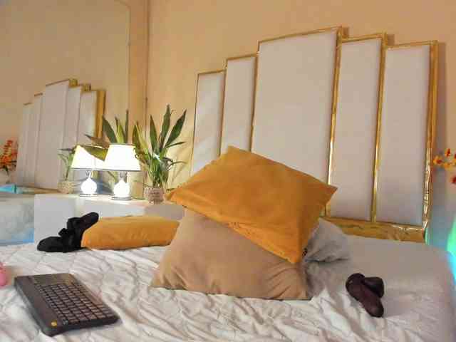 Rosalinda-77 webcam