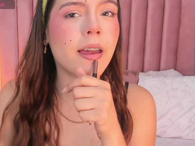 MarianaScott's BongaCams show and profile