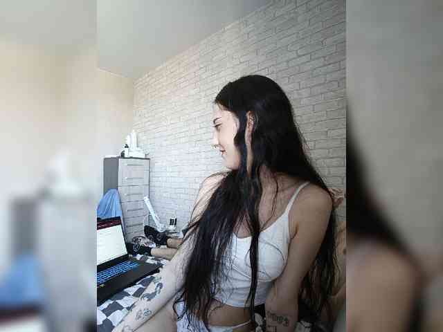 Zazochkaa Live Webcam on BongaCams