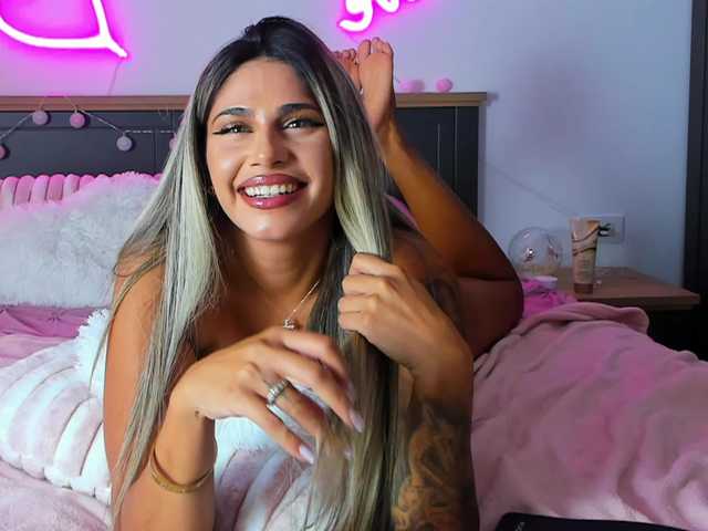 babybluesin live cam on BongaCams