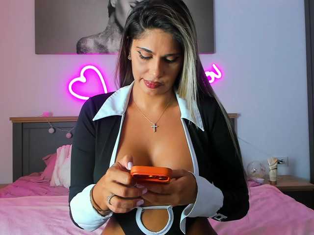babybluesin live webcam show