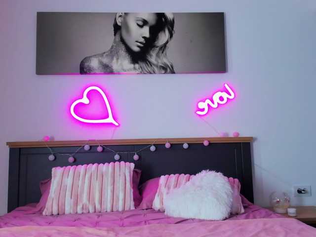 babybluesin live cam on BongaCams