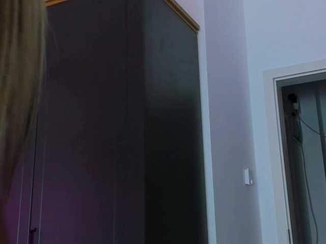 babybluesin live webcam show