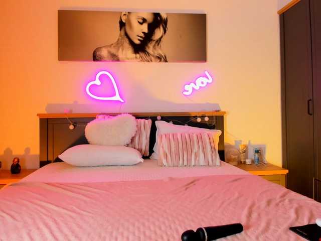 babybluesin live cam on BongaCams