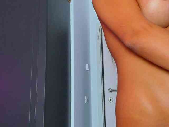 babybluesin webcam