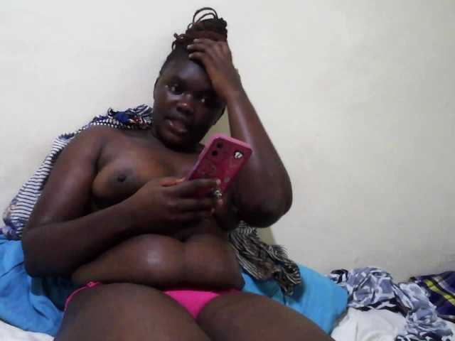 Mellanin live cam on BongaCams