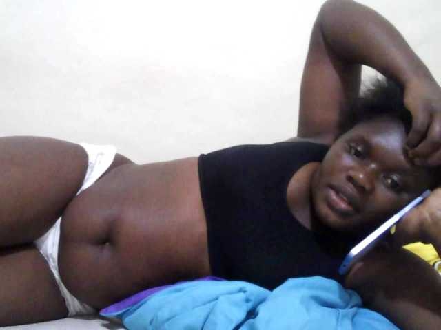 Mellanin live cam on BongaCams