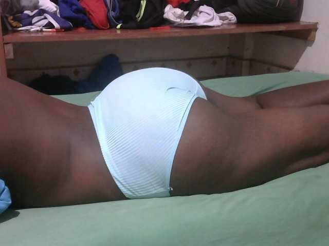 Mellanin Live Cam on BongaCams