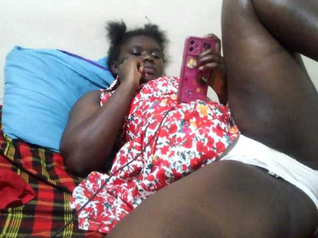 Mellanin live cam on BongaCams