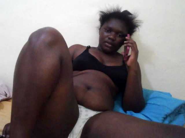 Mellanin live cam on BongaCams