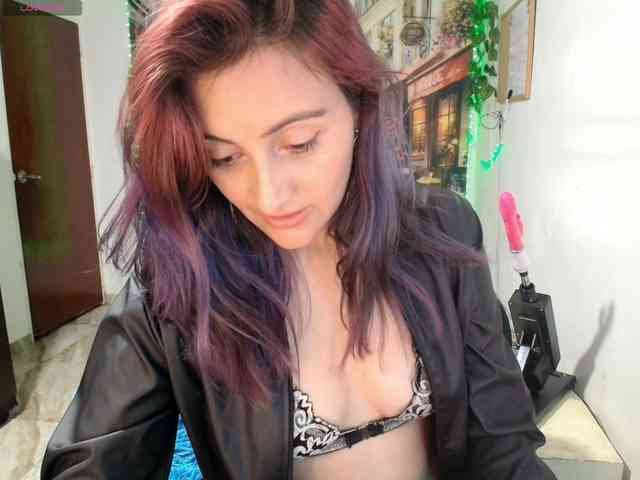 KarolLove67 webcam