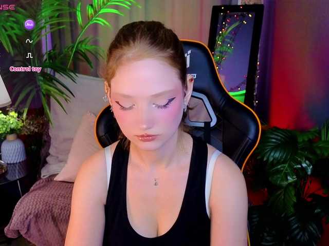Your-lilith live cam on BongaCams