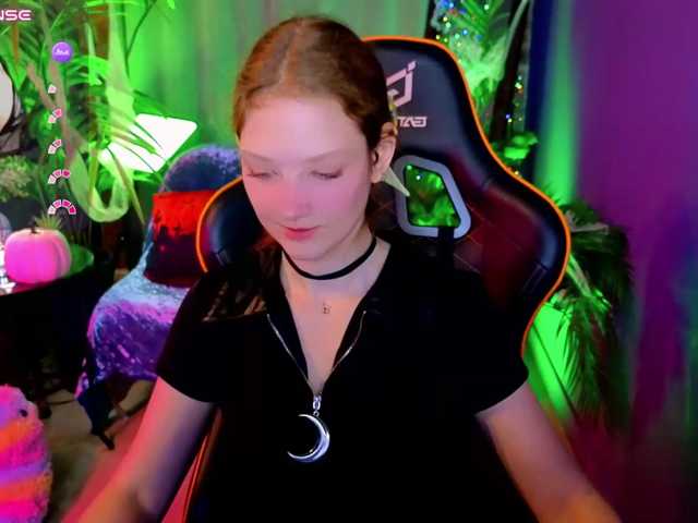 Your-lilith live cam on BongaCams