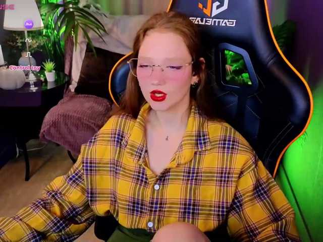 Your-lilith live cam on BongaCams