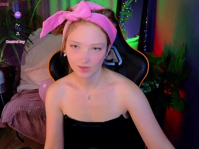 Your-lilith live cam on BongaCams