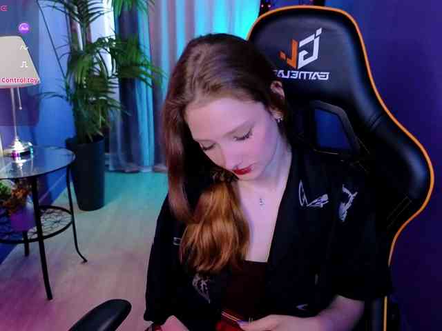 Your-lilith webcam