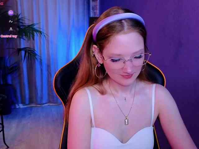 Your-lilith webcam