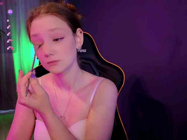Your-lilith webcam