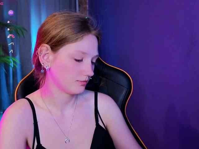 Your-lilith webcam