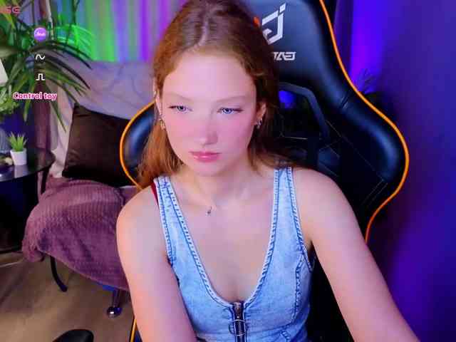 Your-lilith webcam