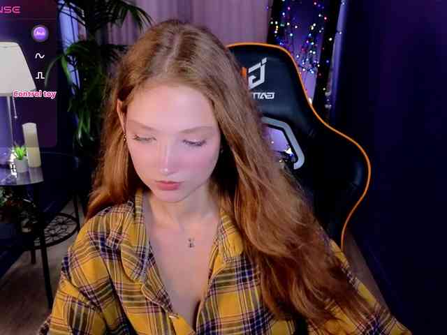 Your-lilith webcam
