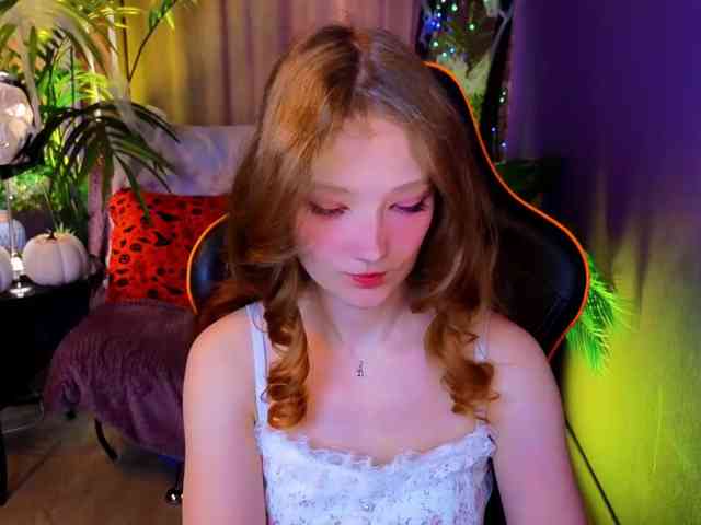 Your-lilith webcam