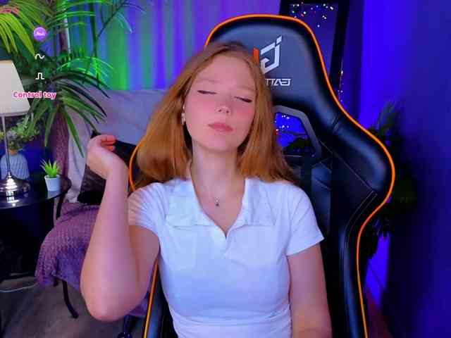 Your-lilith webcam