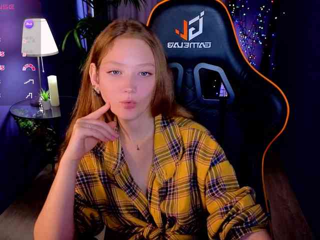 Your-lilith webcam