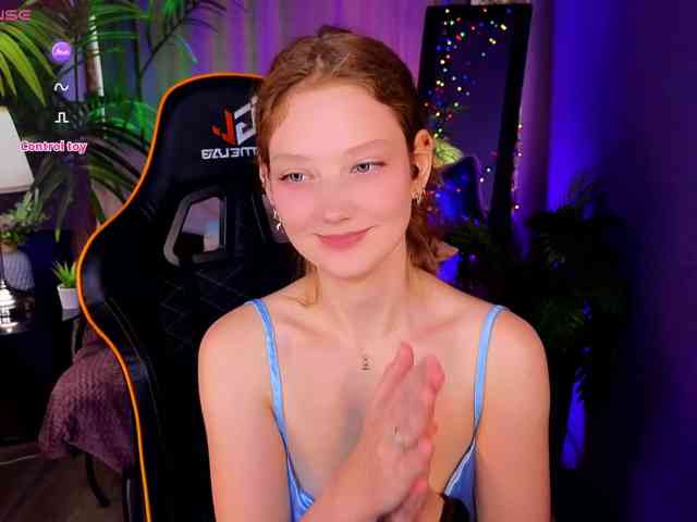 Your-lilith webcam