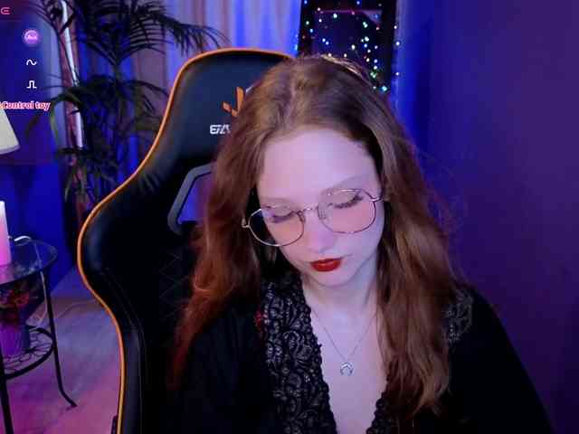 Your-lilith webcam