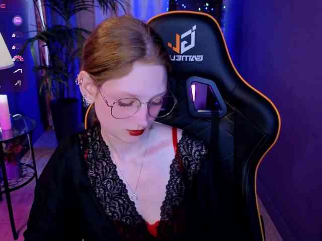 Your-lilith webcam