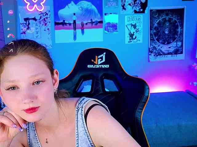 Your-lilith webcam