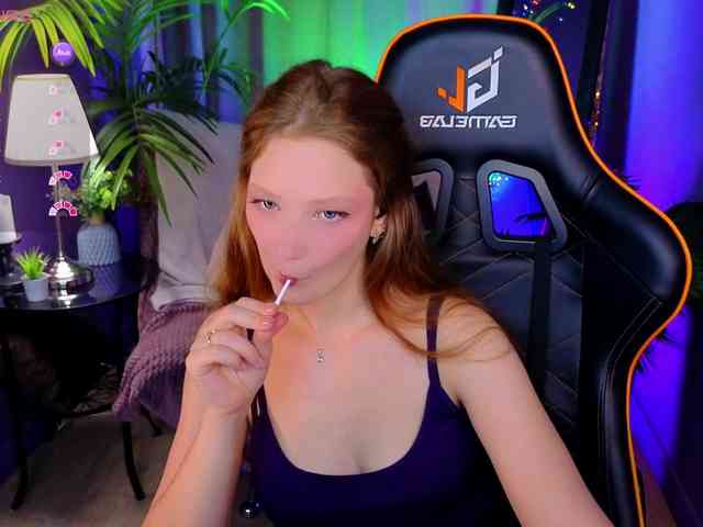 Your-lilith webcam