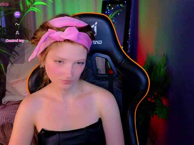 Your-lilith webcam