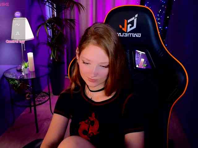 Your-lilith webcam