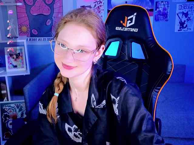 Your-lilith webcam