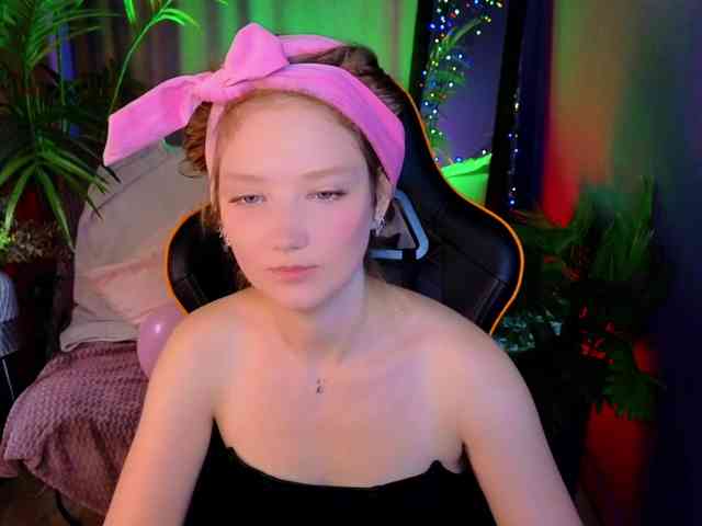 Your-lilith webcam