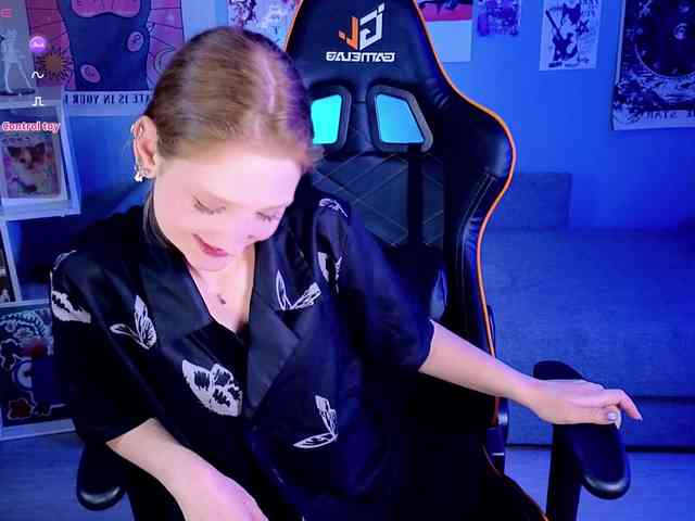 Your-lilith webcam