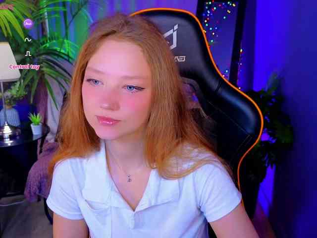 Your-lilith webcam