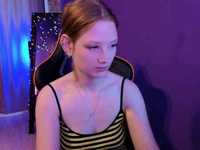 Your-lilith webcam