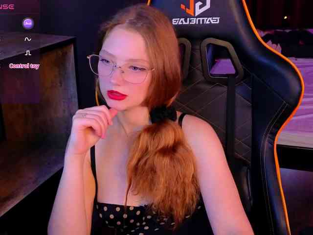 Your-lilith webcam