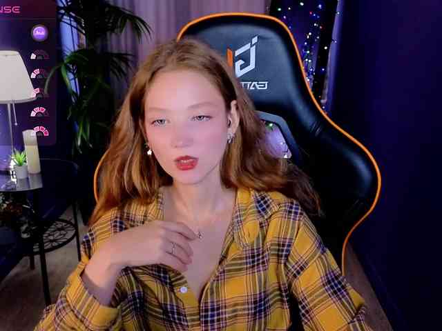 Your-lilith webcam