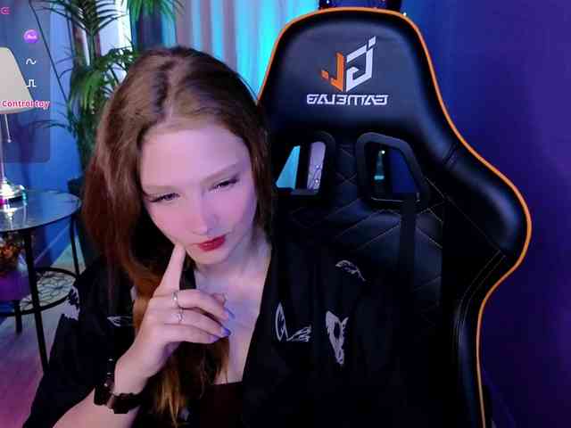 Your-lilith webcam