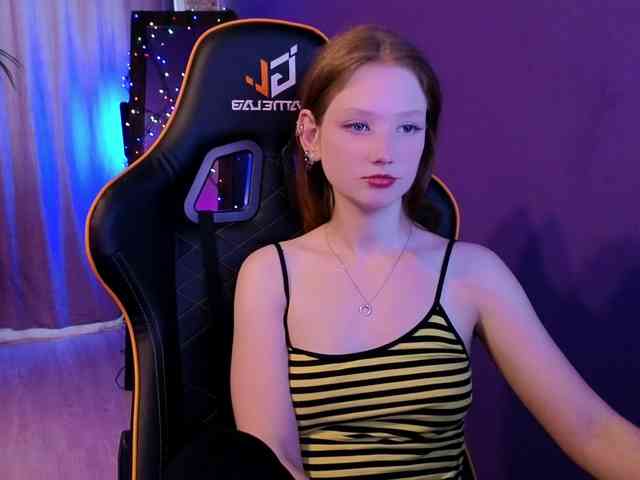 Your-lilith webcam