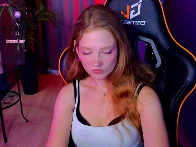 Your-lilith webcam